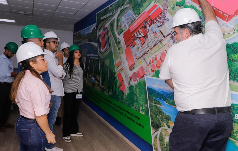 Diputados inspeccionan planta termoeléctrica con largo historial de conflictos en La Chorrera