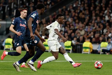 El Real Madrid golea al Salzburgo y aumenta sus opciones de estar entre los ocho primeros