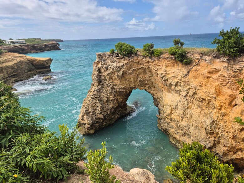 La pequeña y paradisíaca isla del Caribe a la que una casualidad le está haciendo ganar millones gracias a la IA