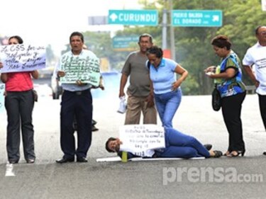 Cierre de la vía Transístmica empeora 'tranque' en la capital