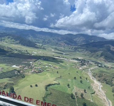 Accidente aéreo en Colombia deja diez víctimas, entre ellas dos menores panameños
