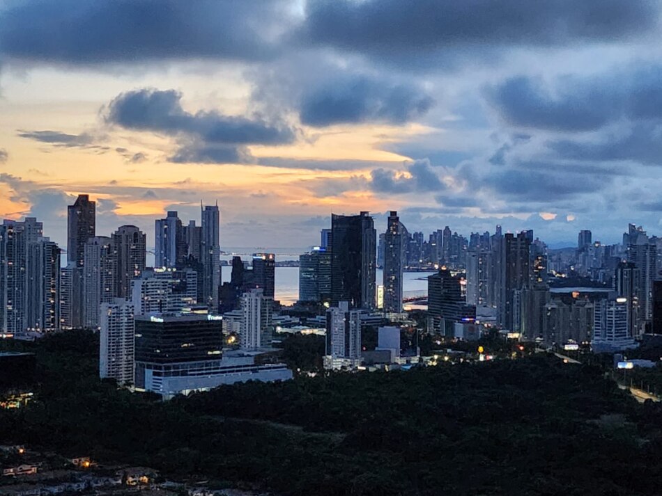 Regulador bancario advierte sobre riesgos de perder el grado de inversión