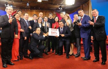 Oposición venezolana ignora juramentación de gobernadores