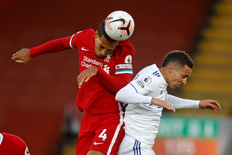 El Liverpool arranca con un sufrido triunfo ante el Leeds de Marcelo Bielsa