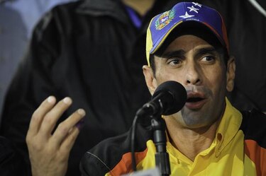 Capriles anuncia que seguirá luchando contra todo el poder del Estado