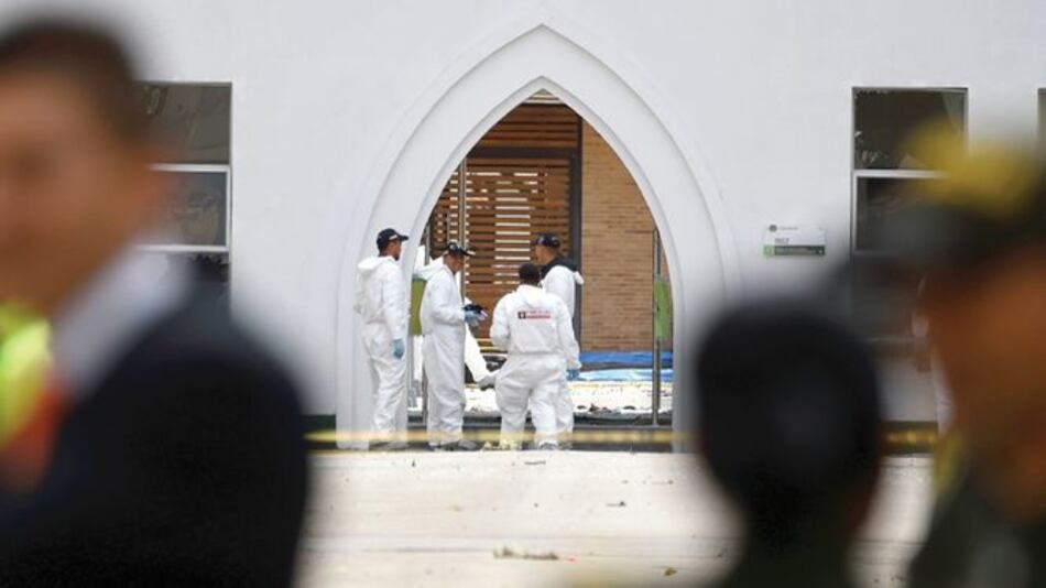 Atentado terrorista tiñe de luto a Colombia