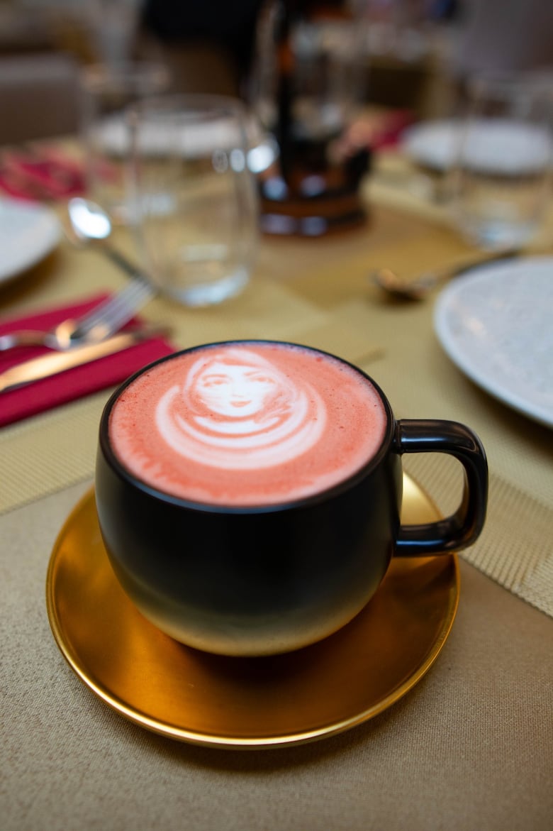 Rockefeller Café éxito imparable. Un lugar para la vida social y los negocios