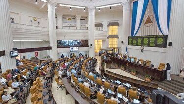 Crean comisión para investigar muertes