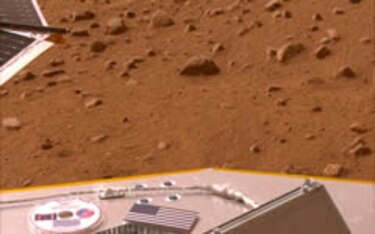 Sonda a Marte intenta poner en marcha brazo robot