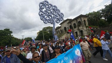 Policía de Nicaragua advierte a la oposición que sus manifestaciones son 'ilegales'