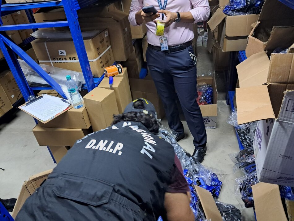 Decomisan 480 monedas ‘martinellis’ y mercancía valorada en 100 mil dólares en Alcalde Díaz