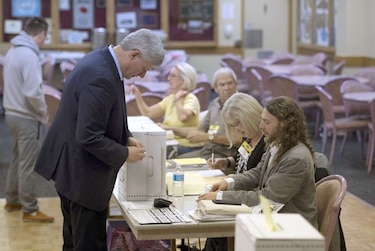 Canadá vota para renovar el Legislativo