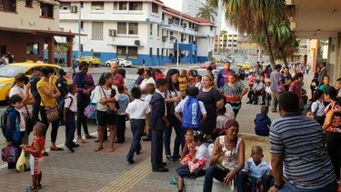 En medio de desafíos, estudiantes inician un nuevo año lectivo