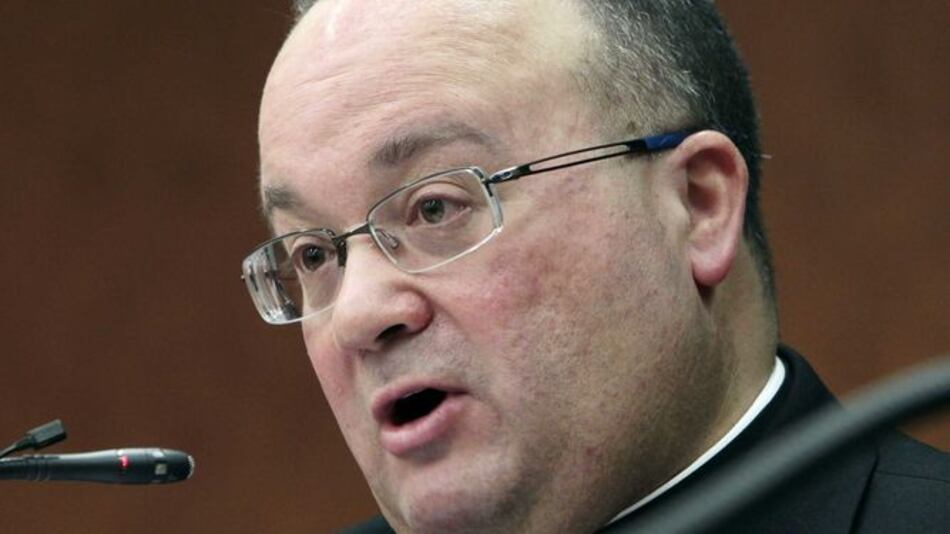 Papa Francisco envía experto a Chile para investigar caso de obispo