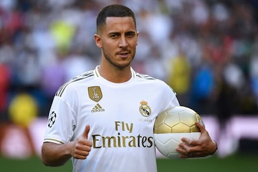 'Sólo quiero empezar a jugar con esta camiseta y ganar trofeos', asegura Hazard