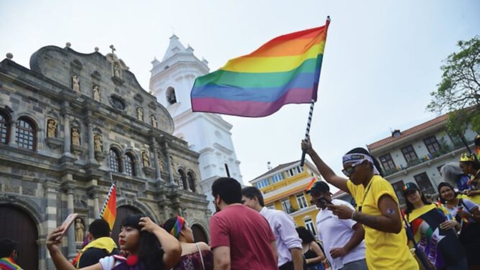 Él, ella, ‘elle’: la lucha de quienes exigen elegir su pronombre
