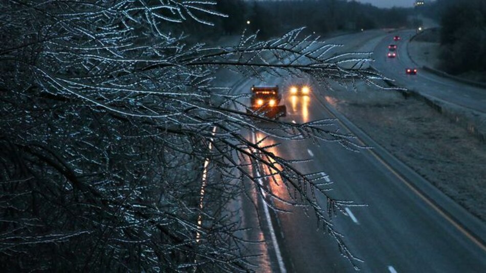 Lluvia gélida agobia el centro de Estados Unidos