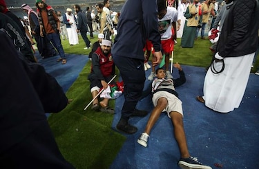 Once heridos en un estadio de Kuwait tras caída de una cerca