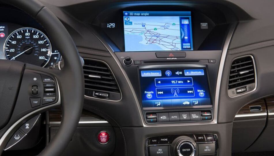 Muchos automovilistas desconocen tecnología de sus vehículos