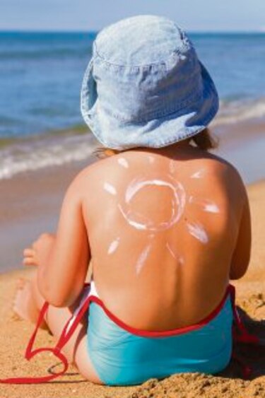 Pequeños, sol y protección