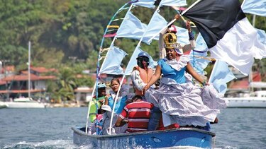El paseo de la pollera conga