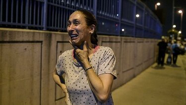 Al menos 36 muertos en atentado suicida en aeropuerto de Estambul