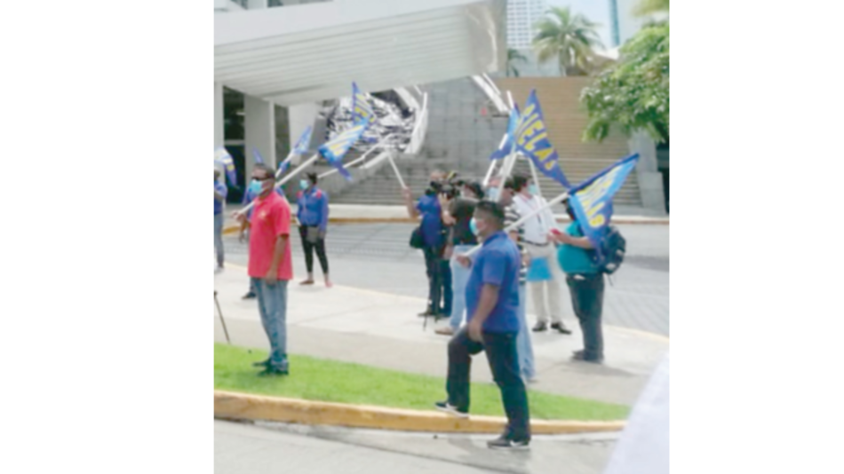 Aeroportuarios marcharán hoy hacia la Presidencia