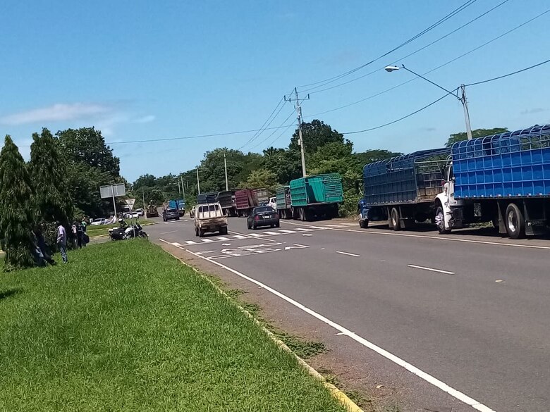Transportistas protestan en Chiriquí, Los Santos y Divisa; demandan acciones frente al costo del combustible