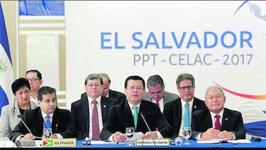 Reunión de Celac concluye sin declaración
