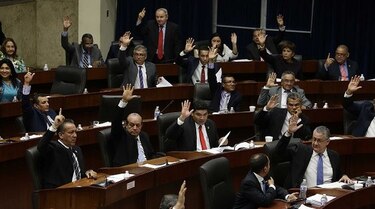 Reformas electorales pasan a tercer debate