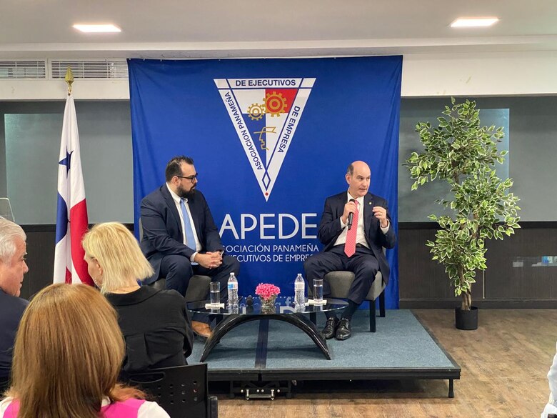 El MEF proyecta que el déficit fiscal superará el 4.5% en 2024, alcanzando los $3,500 millones