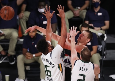 Los Nuggets doblegan a los Jazz y clasifican a las semifinales de la Conferencia del Oeste