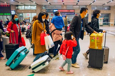 Habitantes de Hubei cuentan los minutos para el fin de casi dos meses de confinamiento