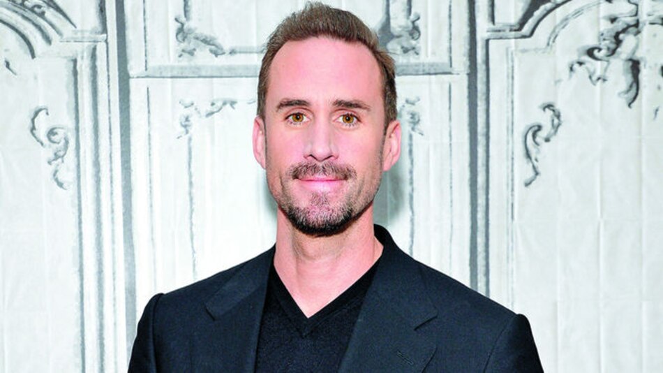 Actor Joseph Fiennes regresa a la comedia