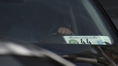 La Asamblea compra 232 placas vehiculares para los diputados y miembros de su junta directiva