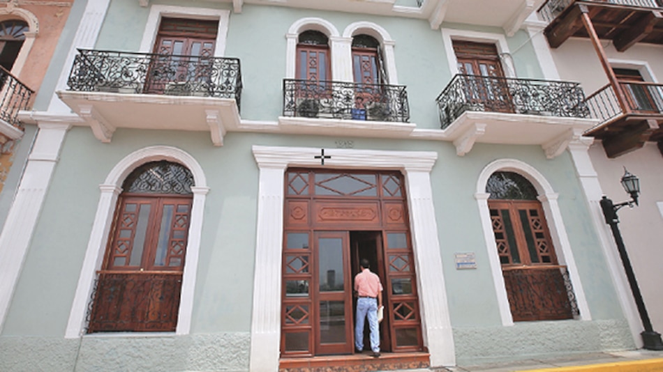 Juan Carlos Marciaga acaparó obras del programa Piso y Techo