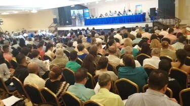 Cientos de personas participan de consultas a las reformas constitucionales en Chitré
