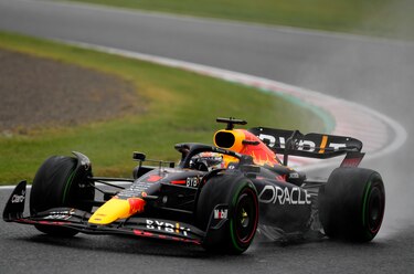 Con la pista seca o mojada, Verstappen le apunta al título mundial