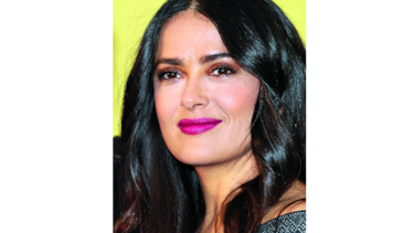 Salma Hayek recuerda su regreso a clases