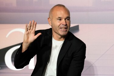 Iniesta confirma su retiro como jugador: ‘nunca pensé que llegaría este día’