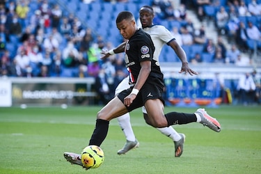 El PSG regresa con público en las gradas y goleada en un amistoso