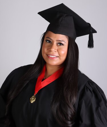 La Universidad de Panamá presenta a los graduados de su Facultad de Derecho y Ciencias Políticas