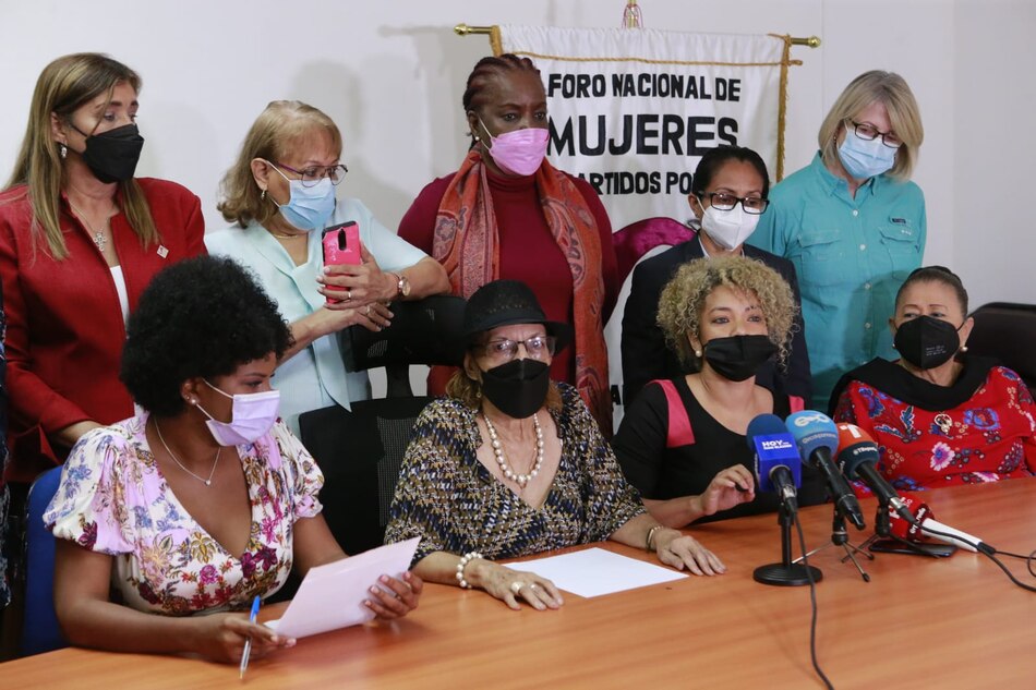 Paridad de género sufrió estocada con los cambios al Código Electoral