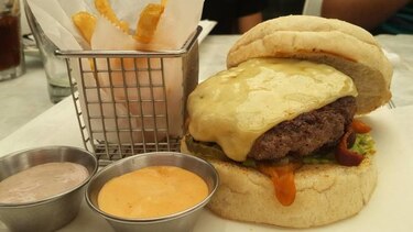 Cadena de hamburguesas 'gourmet' tica Hamburguesía llega a Panamá