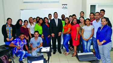 PMC Group apoya a jóvenes emprendedores