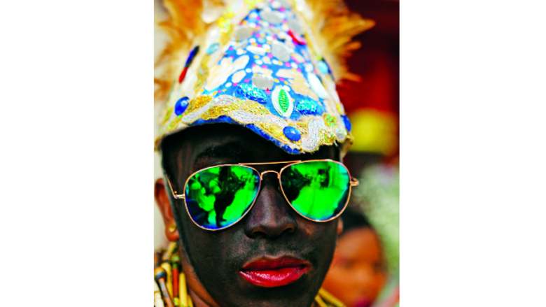 Colón festeja su pollera conga