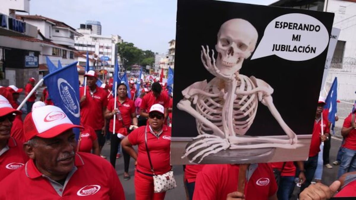 Cientos de trabajadores marcharon en su día.