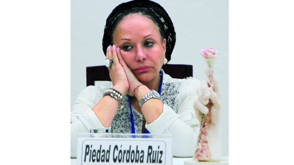Piedad Córdoba anuncia candidatura