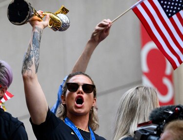 Federación de fútbol de Estados Unidos se compromete a pagar por igual a hombres y mujeres