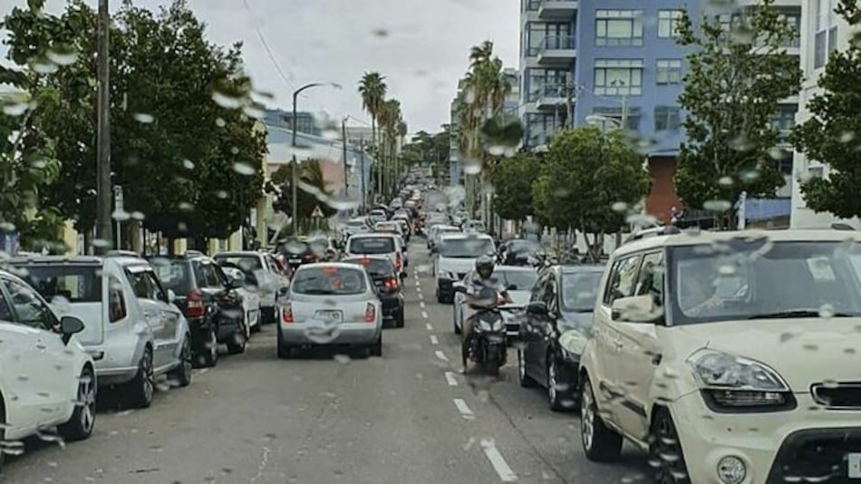 Huracán Humberto deja 28 mil personas sin electricidad en Bermudas